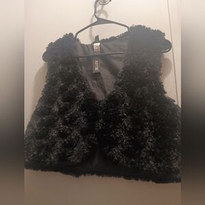 Apt. 9 Elegant Black Faux Fur Vest